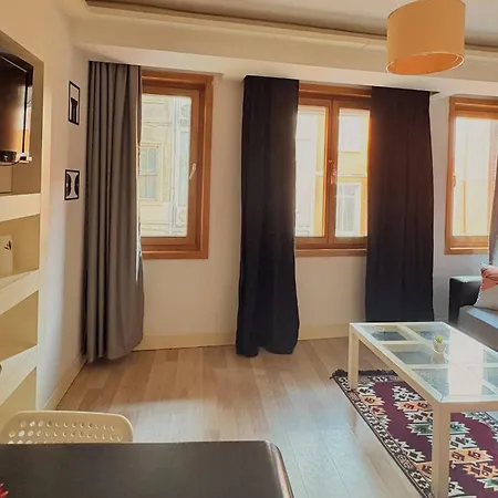 Lejlighed Taksim Square1br 01 *