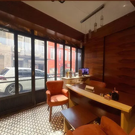Taksim Square1br 01 *
